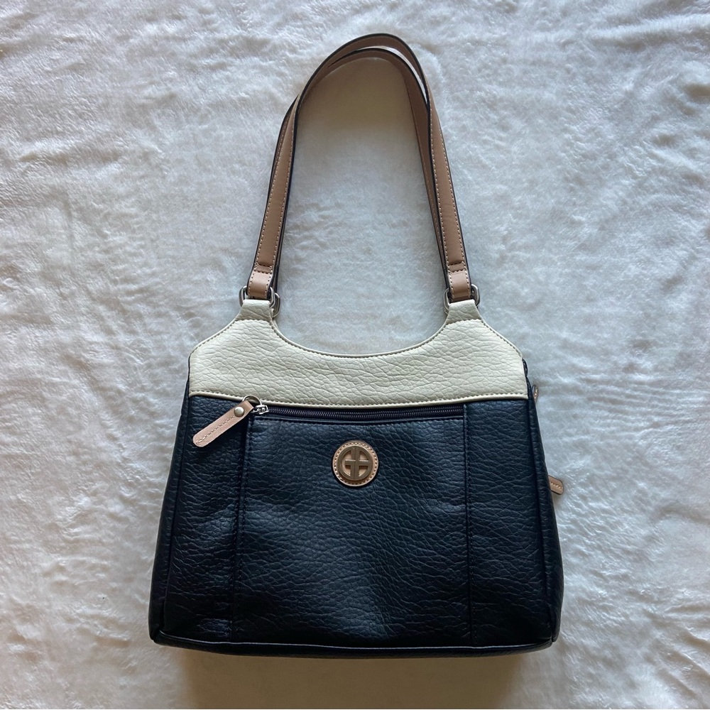 Black & tan shoulder bag